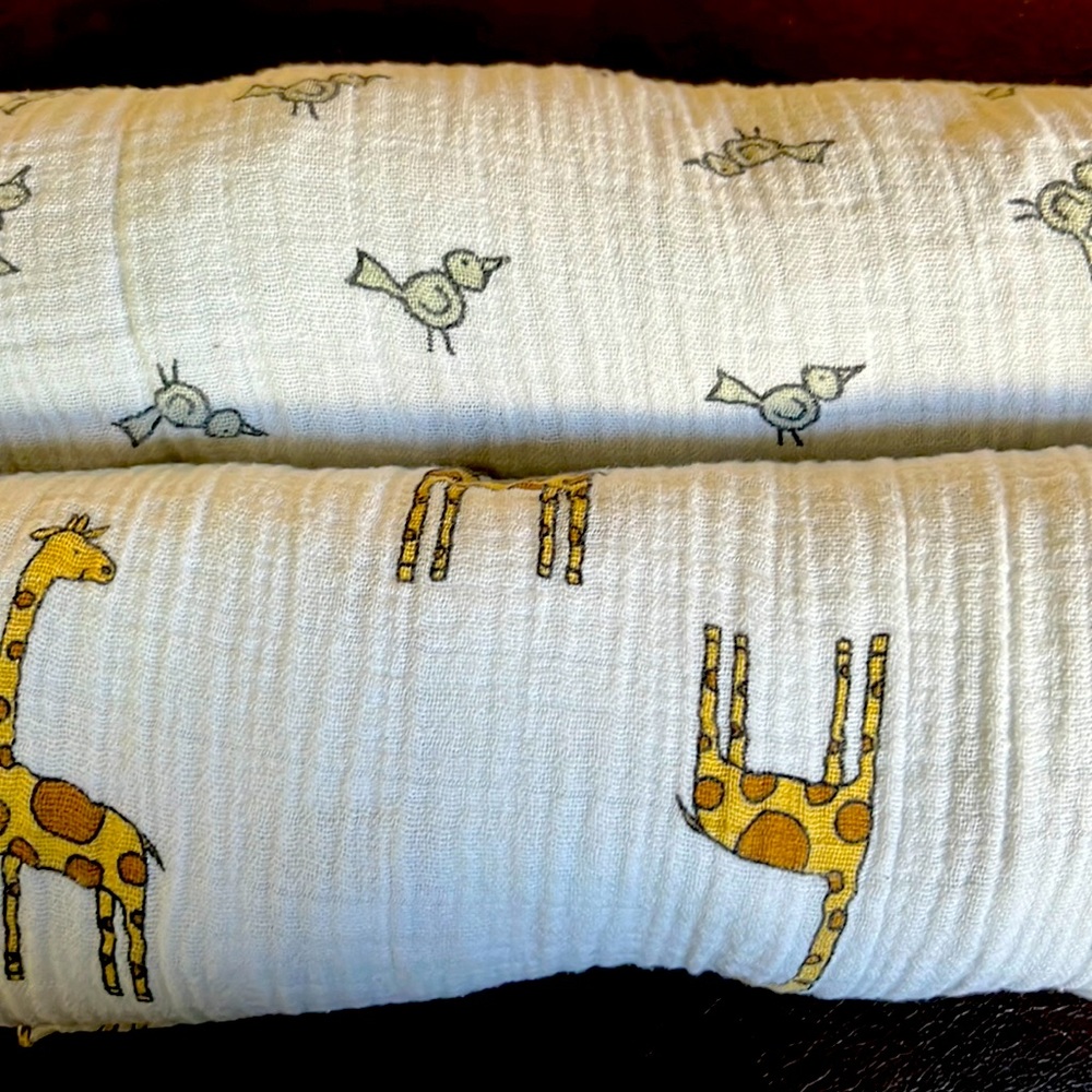 Aden + Anais cotton muslin swaddles birds and giraffes